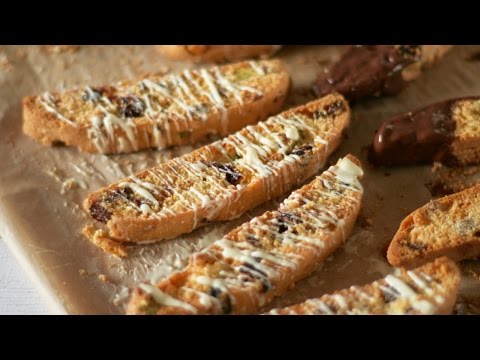 How to make the BEST BISCOTTI (Recipe) - Cách làm bánh quy Biscotti