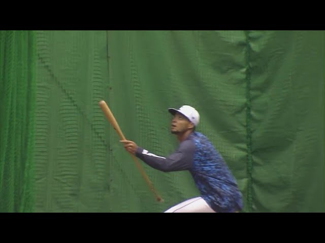 【春季キャンプ】フェンシング?ヒゲダンス? ライオンズ・モンテルがバットを使った珍トレーニング!! 2024年2月21日 埼玉西武ライオンズ