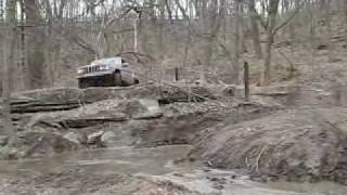 preview picture of video 'Messing around in the jeep'