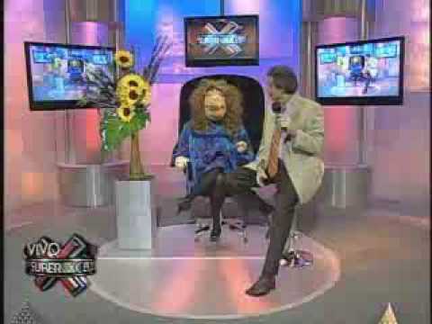 SuperXclusivo 3/31/09 - Relajan Elvis Crespo en el programa Jay Leno 2/2