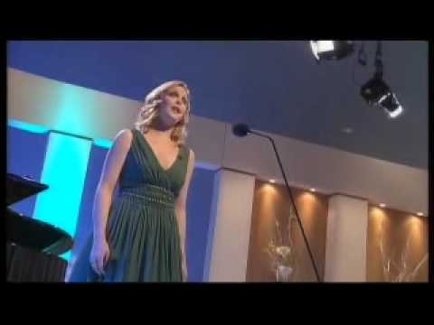 Pie Jesu by Elin Manahan Thomas