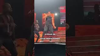 A sus 56 años baila mucho mejor que los de 20 | íconos #shorts