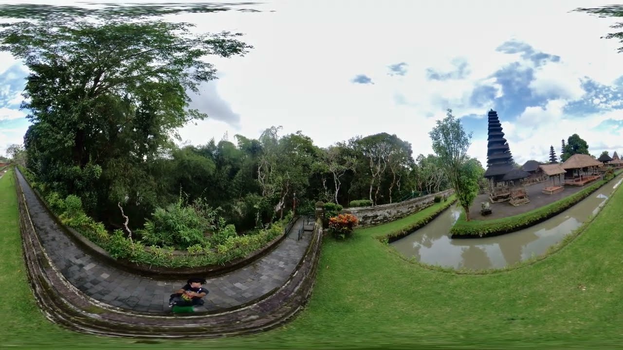 Taman Ayun Temple , Bali , Indonesia 360VR Ep04 : Wheelwego360°