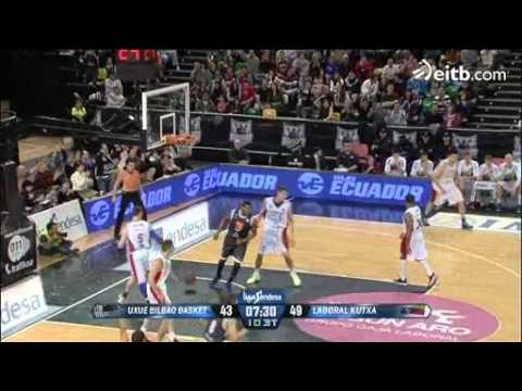 El Baskonia arrolla al Uxue Bilbao Basket