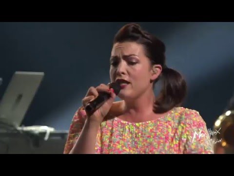 Caro Emerald - A Night Like This (Live at Montreux Jazz Festival 2015)