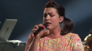 Caro Emerald - A Night Like This (Live at Montreux Jazz Festival 2015)