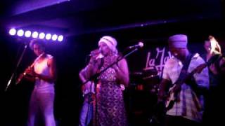 Mo'Kalamity a la Java Petit Bonhomme 4 07 08