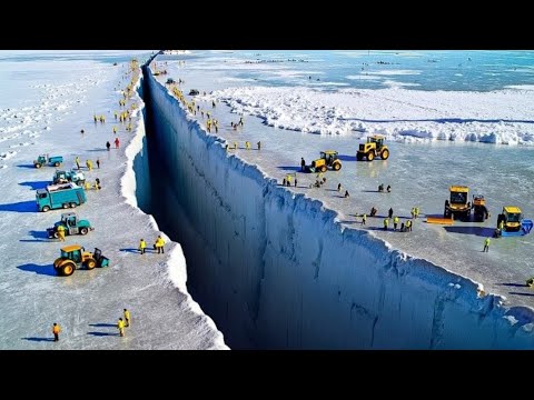 The Thirteenth Floor vs. The Matrix – The Sci-Fi Battle You Never Knew About