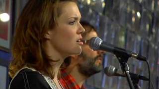 Mandy Moore - I Could Break Your Heart Any Day of the Week (Live at Amoeba)