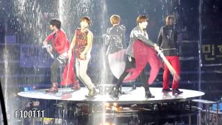 121208 SHINee World 2 - &#39;To Your Heart&#39; sword dance