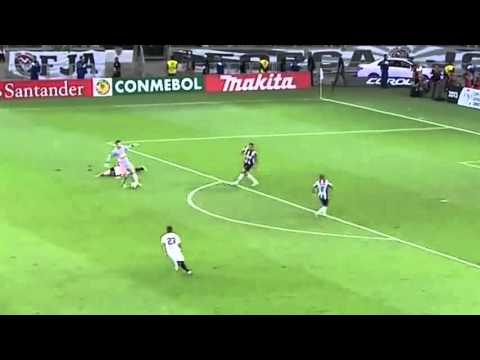 Atlético-MG 2 x 0 Olímpia - A queda de Ferreyra