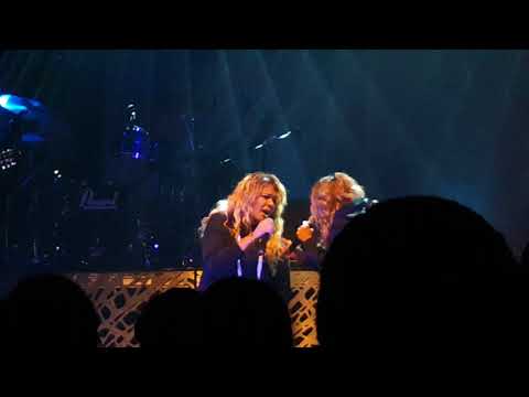 La Alegria - Julie Zenatti & Chimène Badi - Méditerranéennes Le Bataclan 03.02.2018