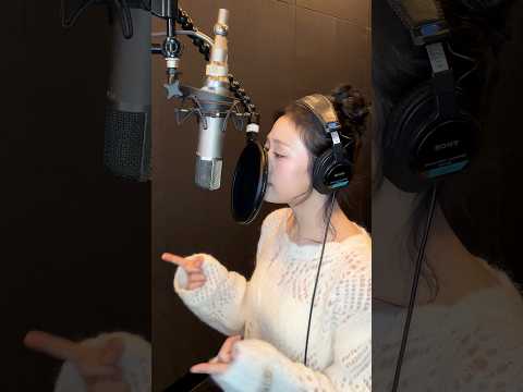 AHYEON's 'DESERVE' VOCAL CLIP