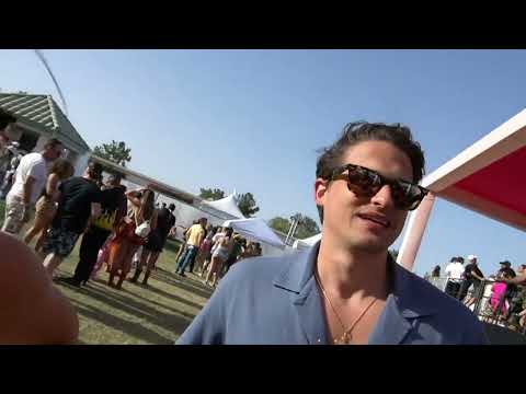 HasanAbi - STREAMING FROM A COACHELLA PARTY