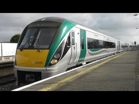 Irish Rail 22000 Class Intercity Train 22009 - Portarlington Station, Laois