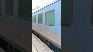 Download lagu Rupashi Bangla Express Santragachi To Purulia #train mp3 Download lagu Rupashi Bangla Express Santragachi To Purulia #train mp3