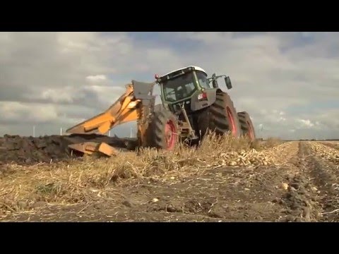 TraktorTV Folge 48 - Ein Fendt Vario 939  und ein Cameco 805 mit 600 PS beim Tiefpflügen