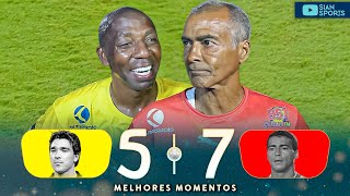 AOS 57 ANOS ROMÁRIO MARCOU GOLS E MOSTROU O PORQUE ELE É O MELHOR JOGADOR BRASILEIRO APÓS PELÉ