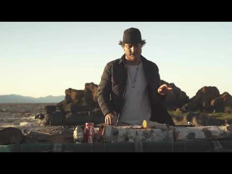 Premiere: Mitch Oliver - Exil (ft. Téa Verdene) [Official Video]