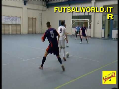 . . .GOLLLL   nel "7" di  William Cellana (Milano C5)