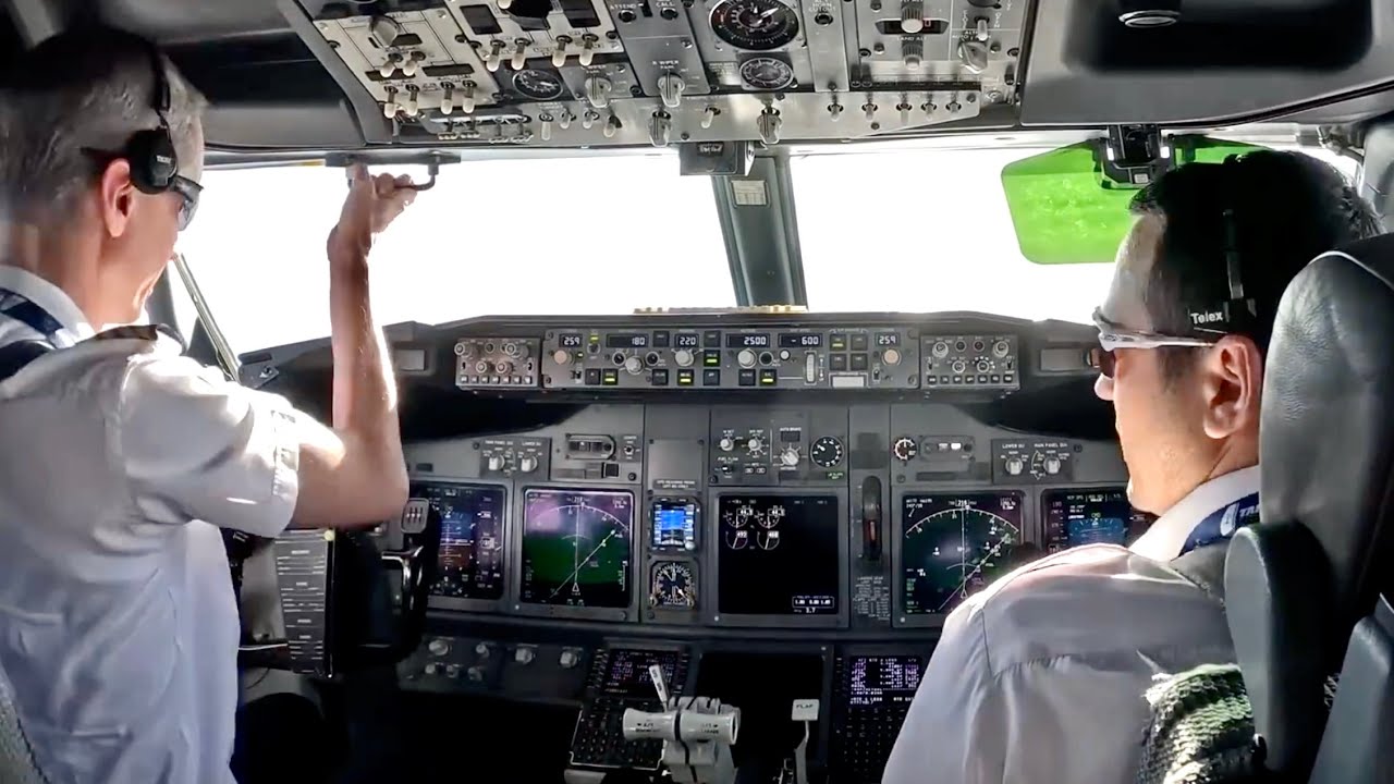 Plane Hits Heavy Turbulence