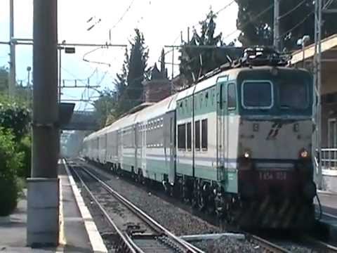 E656.034 in partenza con l' ICN 1960 Siracusa/Palermo Centrale - Roma Termini