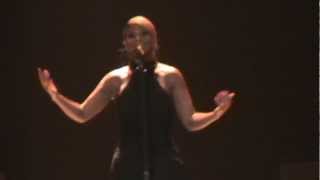 Mary J. Blige - Empty Prayers / Live Concert in Chicago (Liberation tour) 9/13/2012