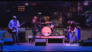 Nite Show Web Extra - The Resistance