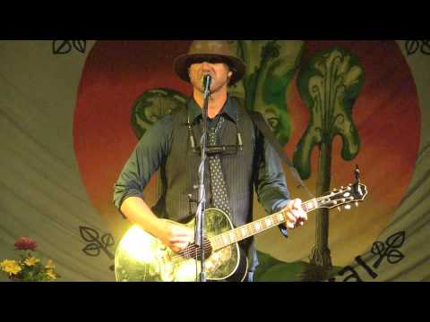 Todd Snider ~ Stuck on the corner ~ Whispering Beard Folk Festival 2011