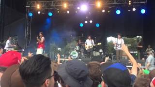 Strawberry Smoothie - Twin Peaks Live @ Lollapalooza 2015