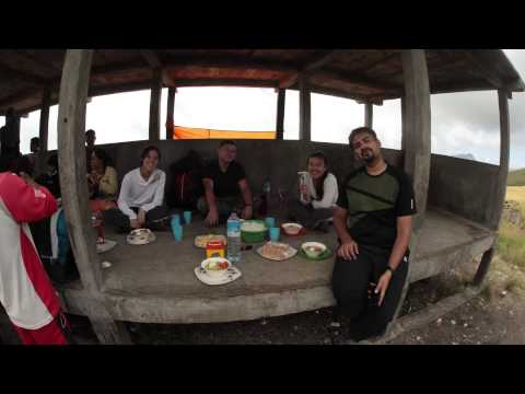 Tater Trek Climbs Rinjani '14!