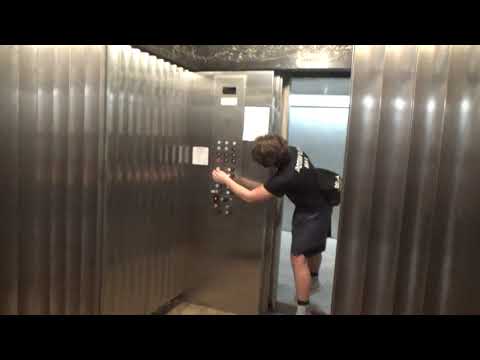 The Pinwheel Elevator! + Otis Micro-Drive Traction Elevator at the City Museum, St. Louis, MO