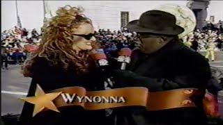 Wynonna Judd sings Change the World at Macy&#39;s Thanksgiving Day Parade (1997)