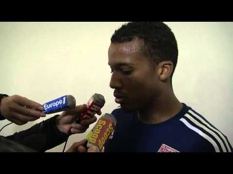 Réaction d'Alassane Pléa après OL-Vitoria Guimaraes