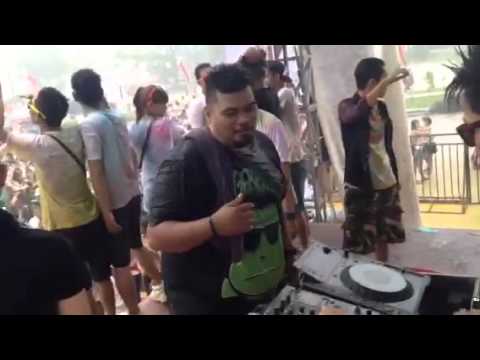 DJ Ronny Sky at Full Color Day Bengkulu
