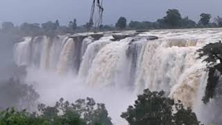 preview picture of video 'Sirsi waterfall in Mirzapur-3'