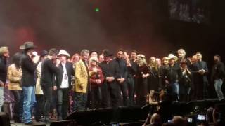 Randy Travis - Amazing Grace/Will The Circle Be Unbroken (A Heroes and Friends Tribute ) 2/8/17