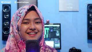 Download lagu LAGI VIRAL SHOLAWAT USTADZ UJANG BUSTOMI (Voc Riri) mp3