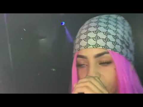 La Menor Queen ❌ Yay Asiido en vivo cantando PIRI PATY