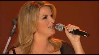 Trisha Yearwood   She's in Love with the Boy