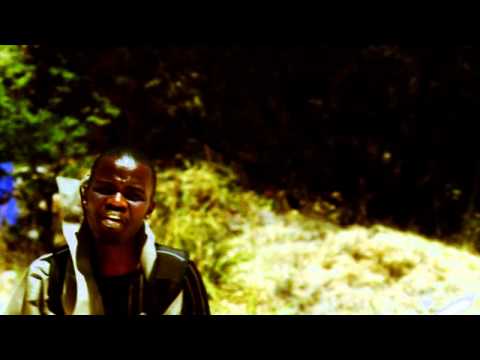 Oz Feat Zani Challe - Ngibatshelile (Official Music Video).mpg