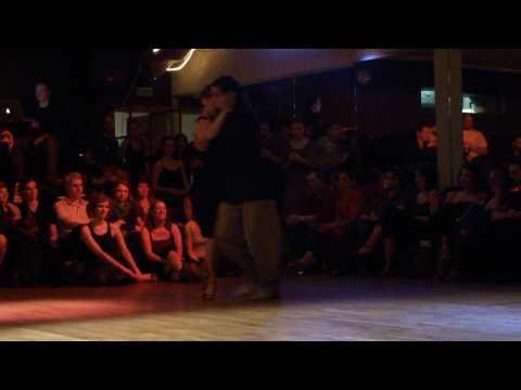  Enzo Hoces  and  Aurore Chadoin  are  dancing  to  the  milonga  "  No Hay Tierra Como La Mia  "
