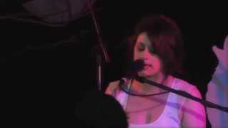 Gossling &#39;Days Are Over&#39; Live