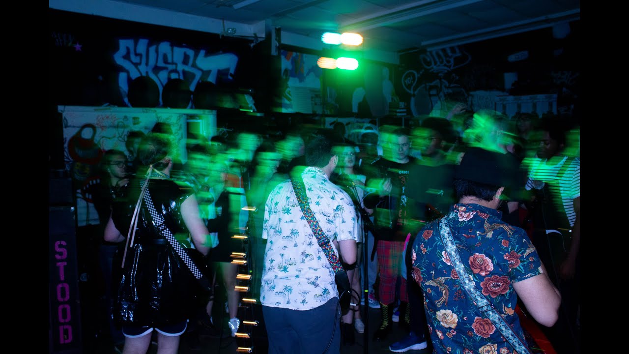 Miniature de la vidéo Rattleshake - Live Shakes (Full Concert Film) [Live, 9/27/19] du film Live Shakes