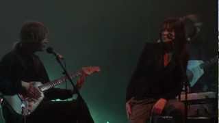 connan mockasin &amp; charlotte gainsbourg - out of touch (live)