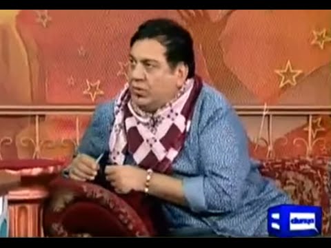 Hasb e Haal - 28 January 2016 | Azizi as Fashion Designer