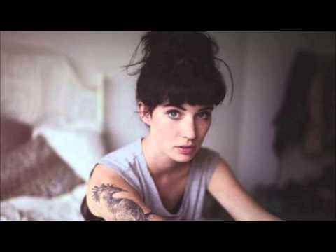 Alvaro & Joey Dale vs. Bassjackers - Ready For Crackin (The Bitches Of The Noise Mashup)