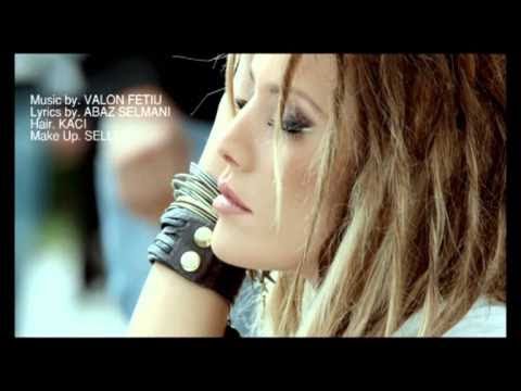 Aferdita Dreshaj - Qyteti hesht (Official Video)