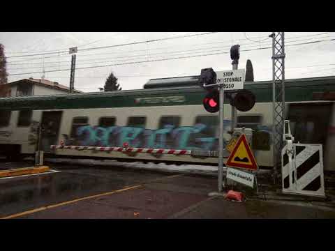 Curno (I) Passaggio a livello // Level crossing //