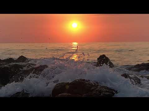 how sun come from sea |so beutyfull seen